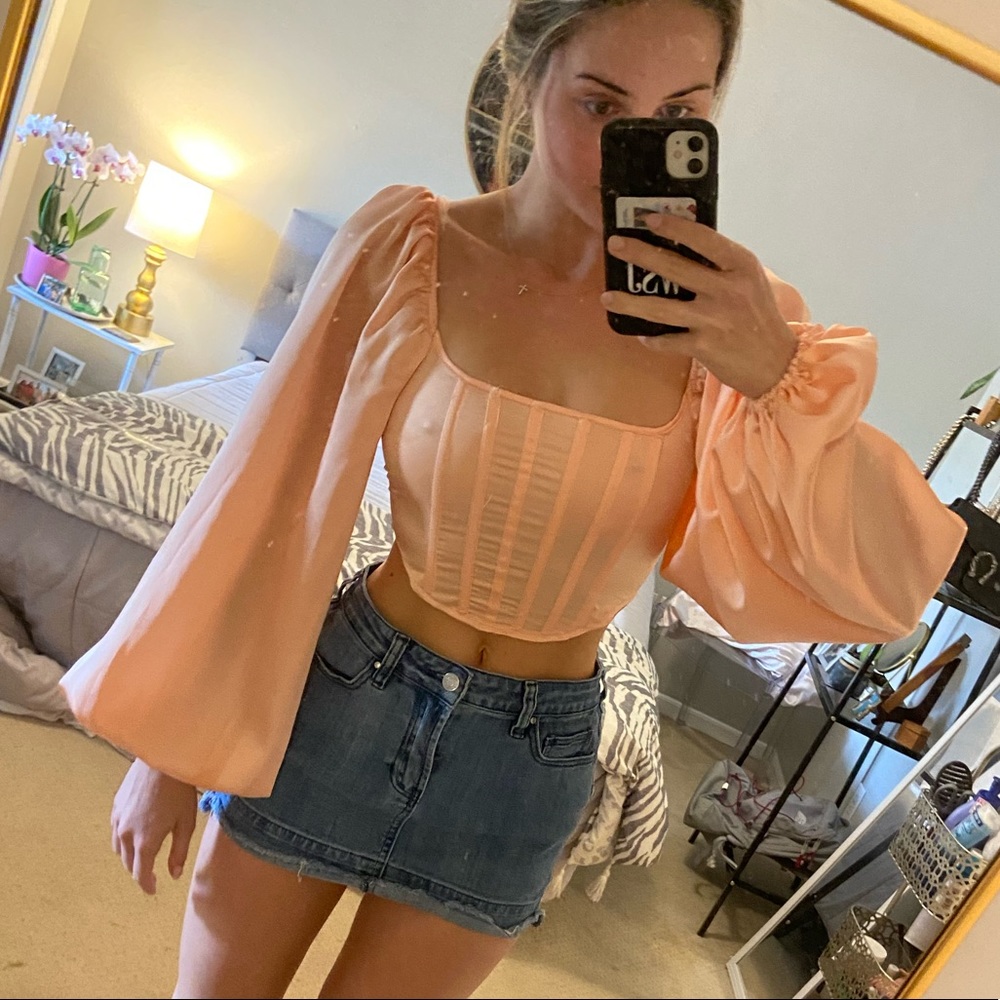 Balloon sleeve corset top